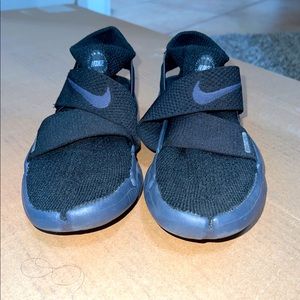 Nike free rn motion running shoes